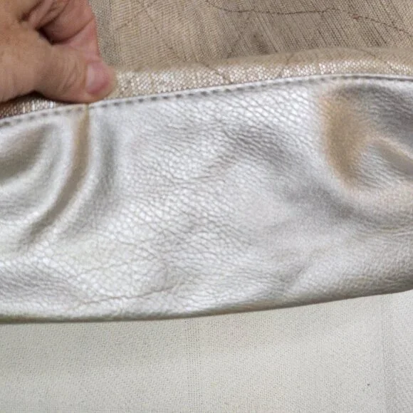 Ulta Beauty Linen Silver PVC Trimmed Poly Lined Quilted Snap Closure Tote Bag - Picture 5 of 16